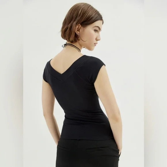 BDG Urban Outfitters Shannen Ribbed V Neck Short Cap Sleeve T shirt baby tee top - Picture 4 of 16